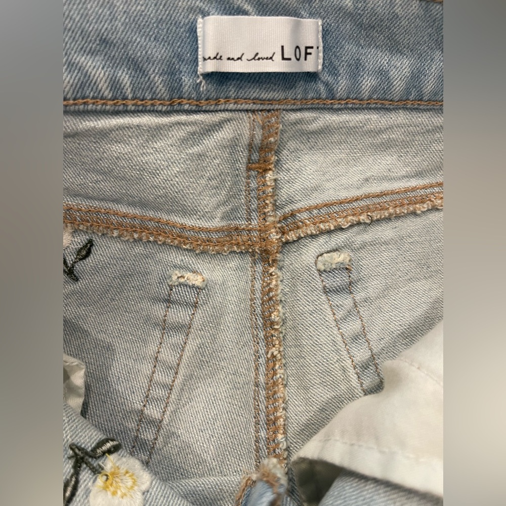 LOFT • NWT High Rise Frayed Cut Off Denim Shorts Floral Embroidered Stone Wash - Picture 7 of 10